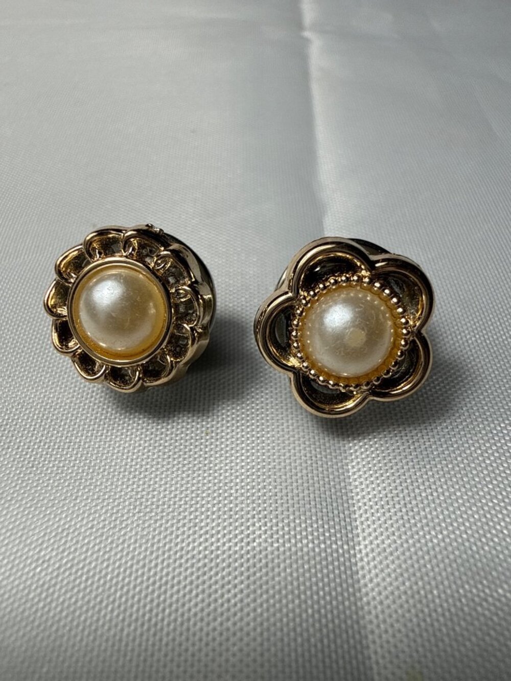 Pearl Gold Mini Brooch Pins Set Coquette Flower Safety Tack Button